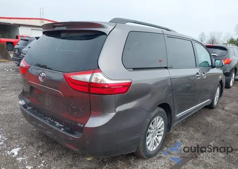 2015 Toyota Sienna Xle 8 Passenger z USA, uszkodzony, nr VIN 5TDYK3DC1FS566032